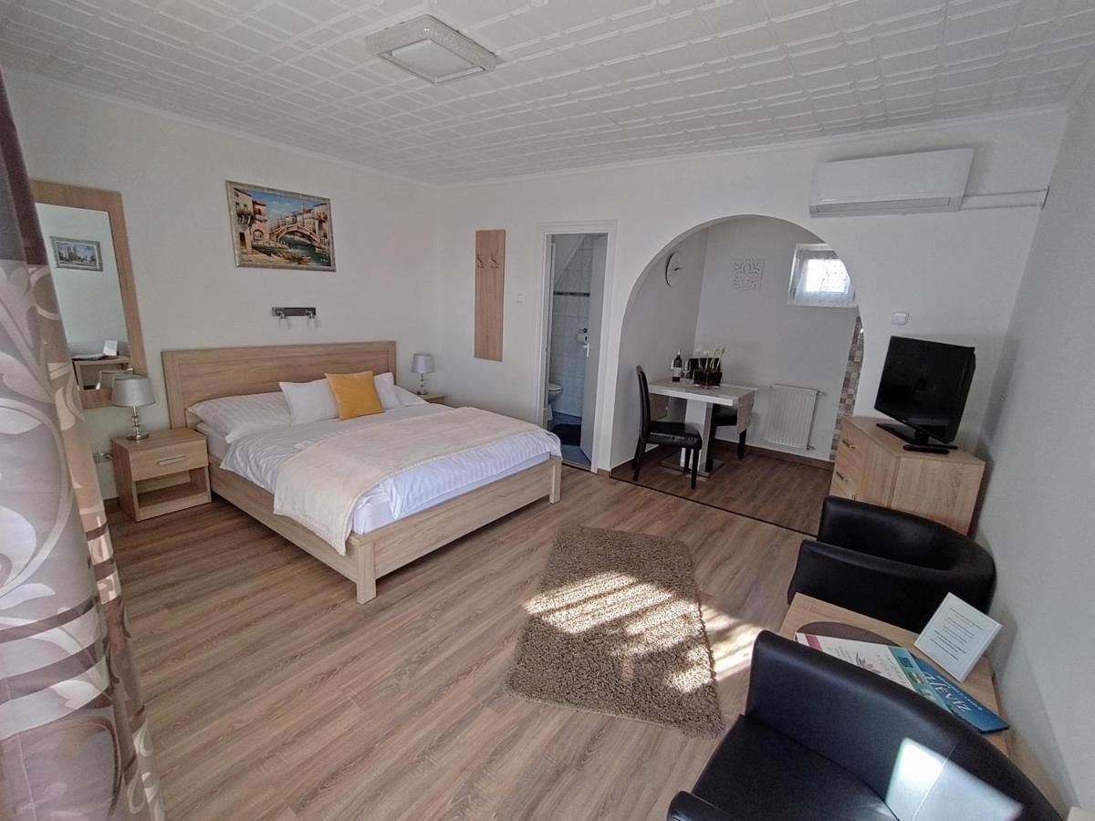 Szecsenyi Apartman Hévíz 外观 照片