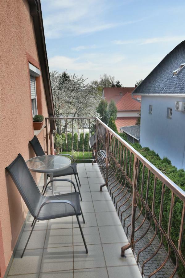 Szecsenyi Apartman Hévíz 外观 照片